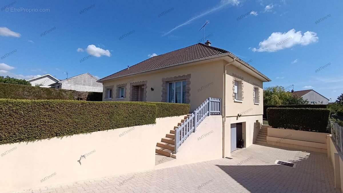 Maison à FERE-CHAMPENOISE