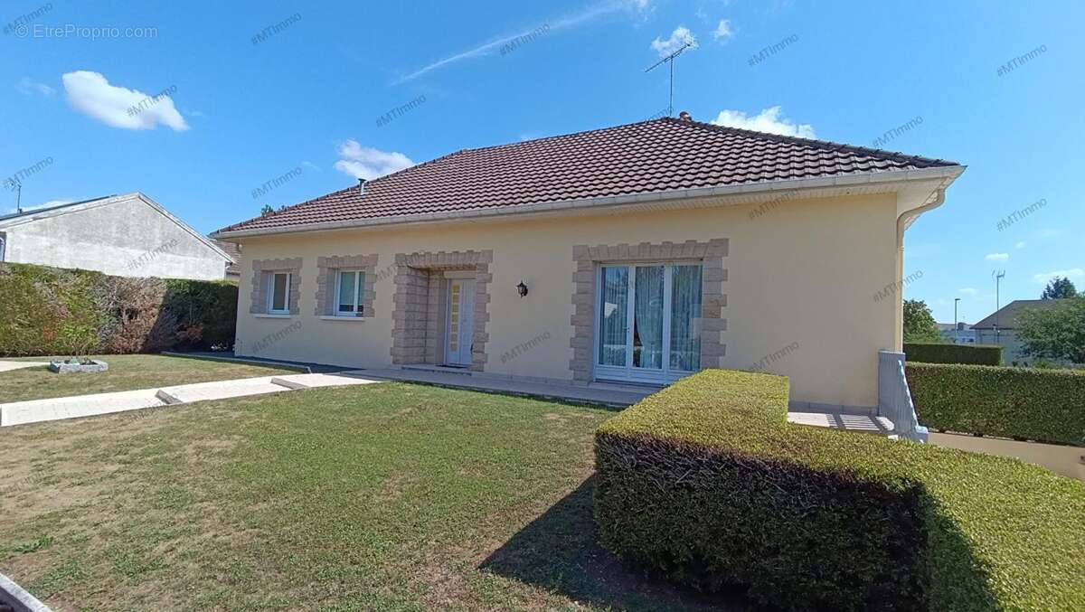 Maison à FERE-CHAMPENOISE