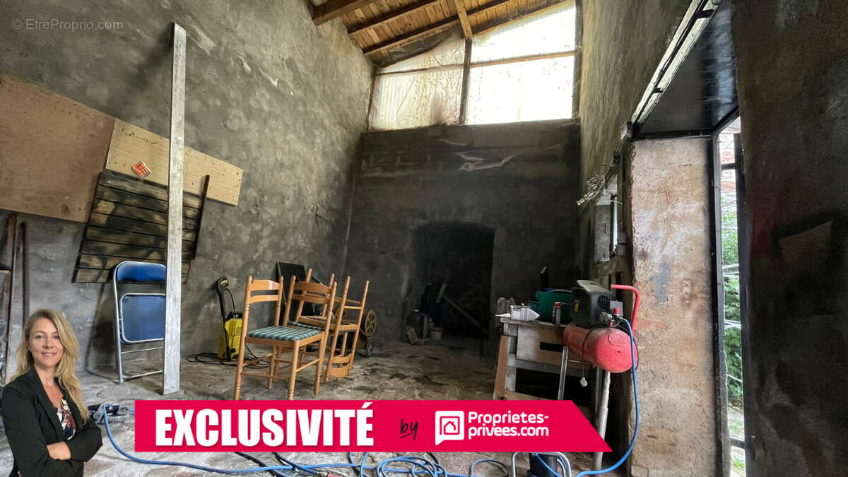 Maison à COURS-LA-VILLE