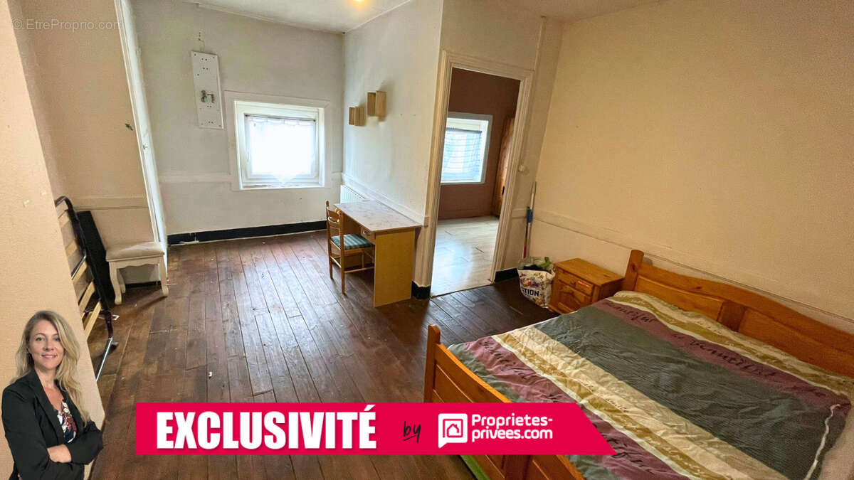 Maison à COURS-LA-VILLE