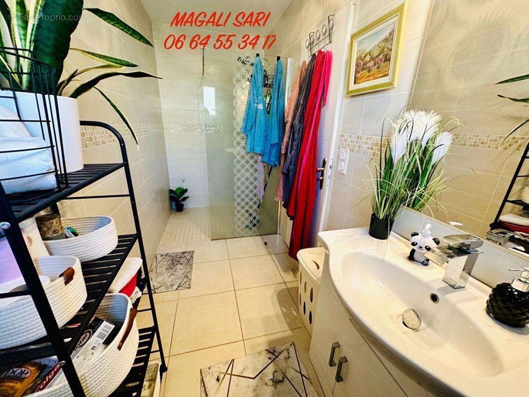 Maison à SAINT-HILAIRE-DE-BRETHMAS