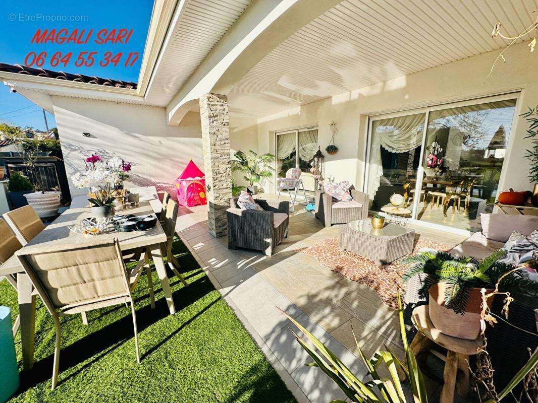 Maison à SAINT-HILAIRE-DE-BRETHMAS