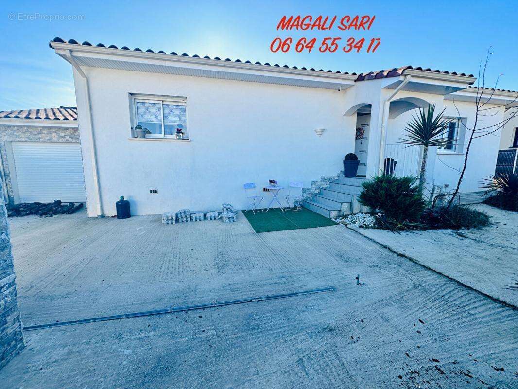 Maison à SAINT-HILAIRE-DE-BRETHMAS