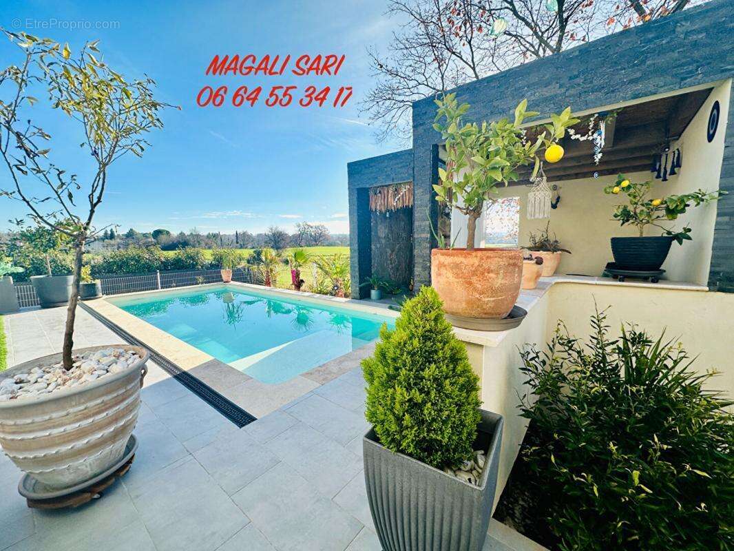 Maison à SAINT-HILAIRE-DE-BRETHMAS