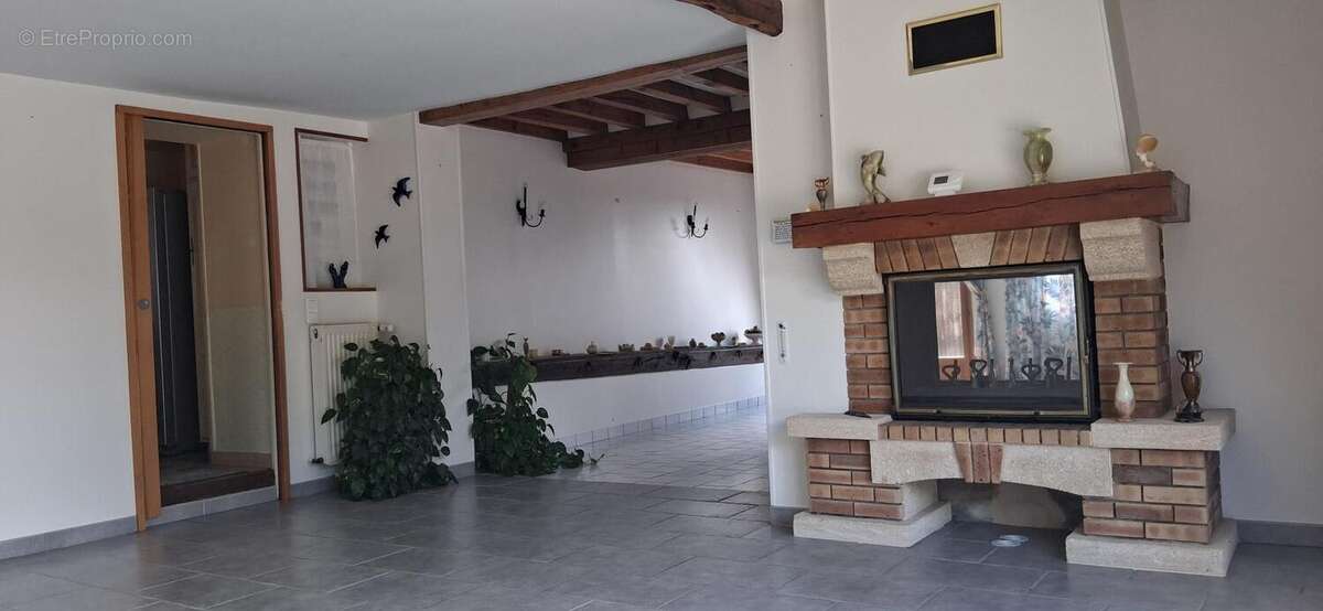 Maison à LE MELE-SUR-SARTHE