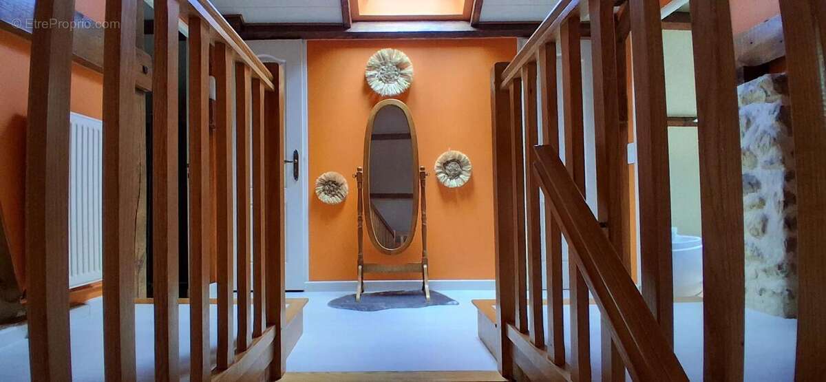 Maison à LE MELE-SUR-SARTHE