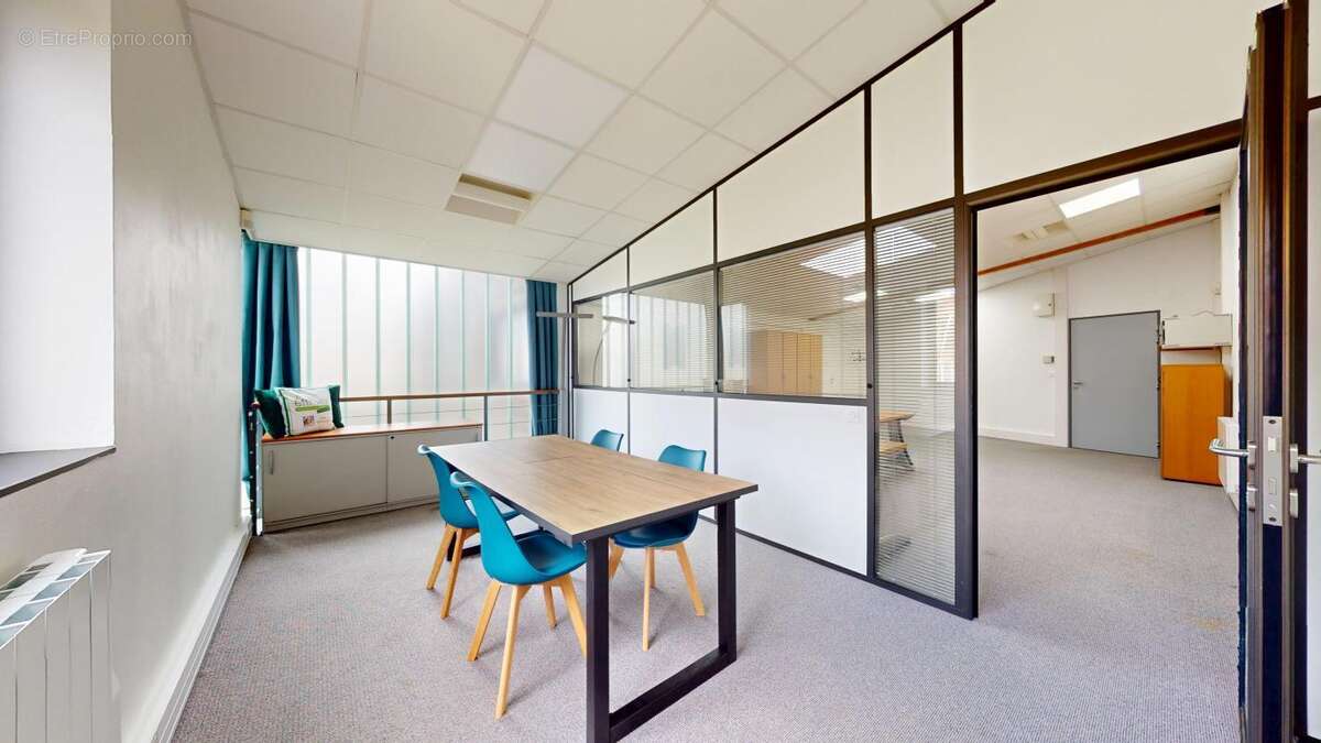 Commerce à BOIS-D&#039;ARCY