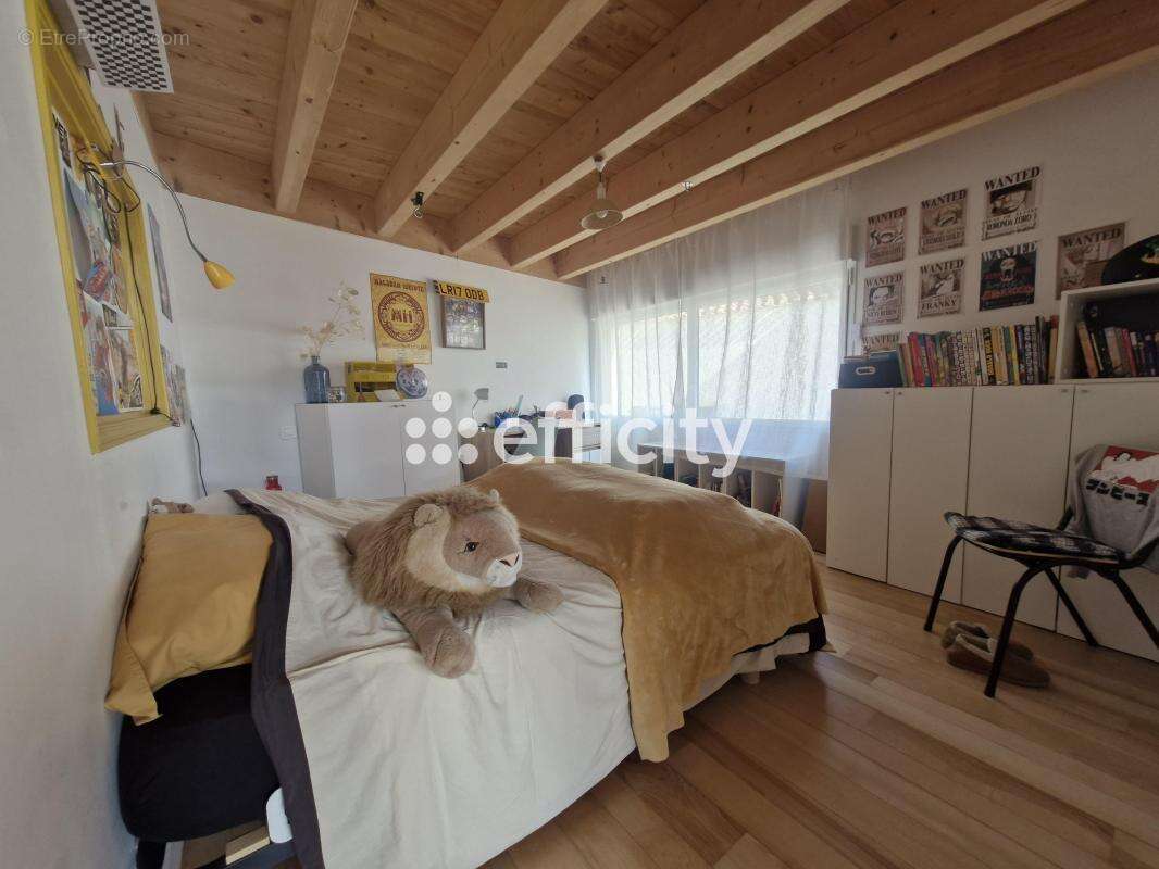 Maison à SAINT-JULIEN-DES-LANDES