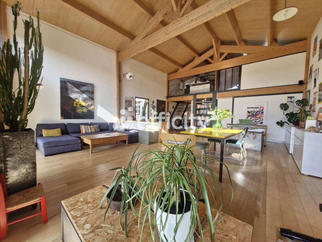 Maison à SAINT-JULIEN-DES-LANDES