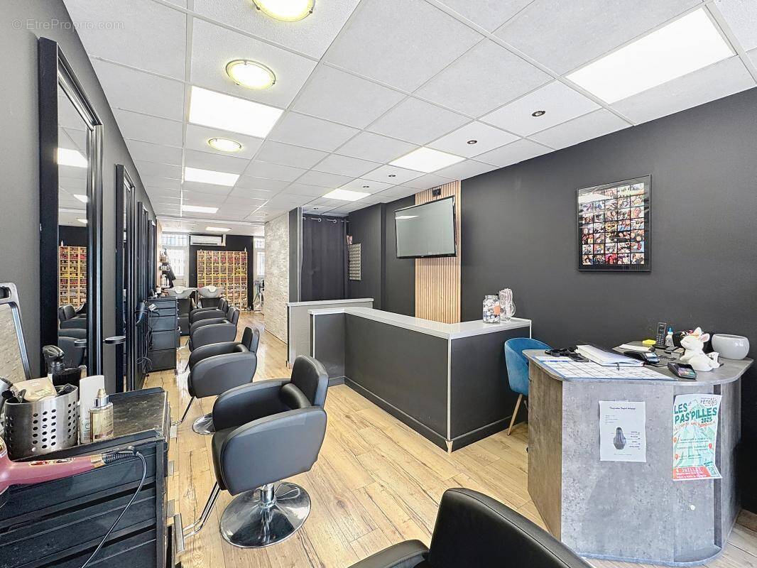 Commerce à MARIGNIER