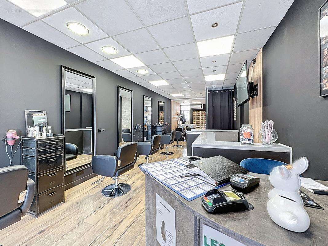 Commerce à MARIGNIER