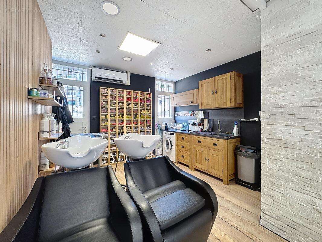 Commerce à MARIGNIER