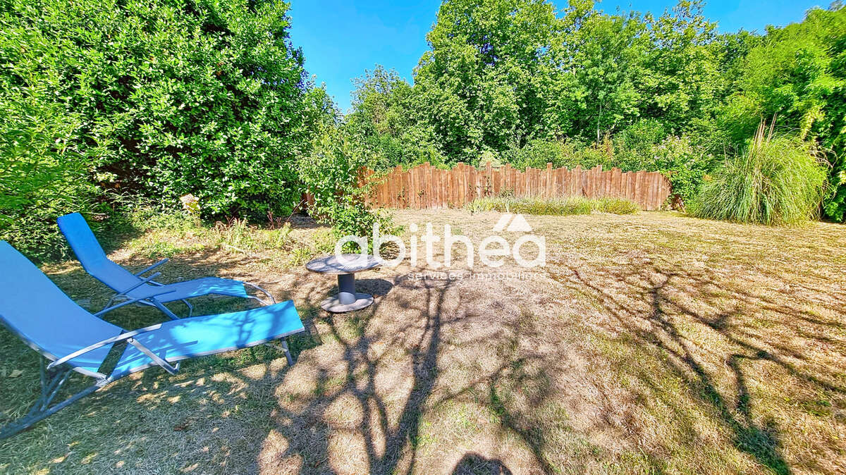 Maison à CHENAC-SAINT-SEURIN-D&#039;UZET