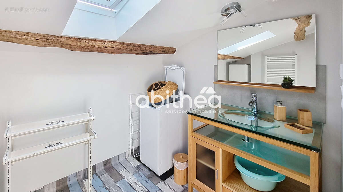 Maison à CHENAC-SAINT-SEURIN-D&#039;UZET