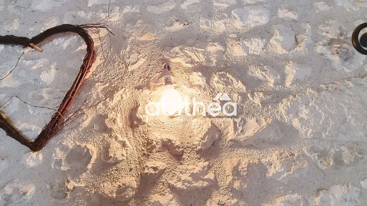 Maison à CHENAC-SAINT-SEURIN-D&#039;UZET