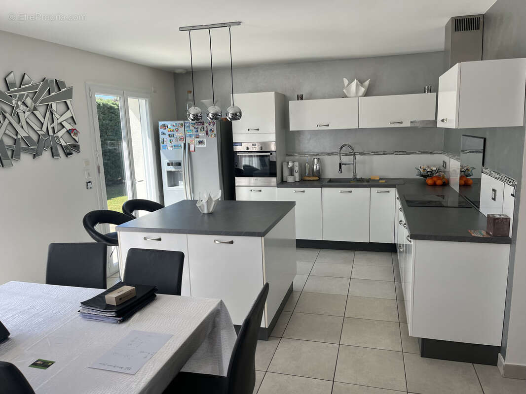 Maison à CHARVIEU-CHAVAGNEUX