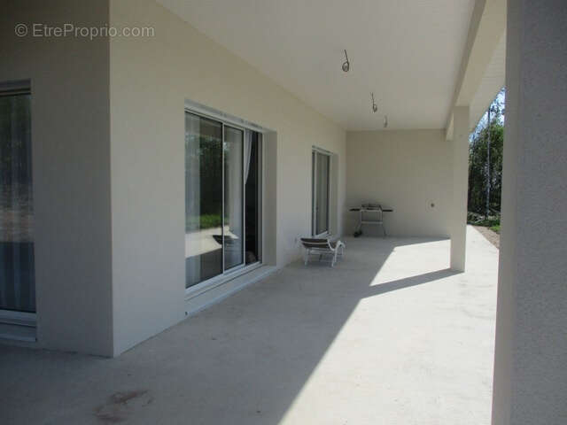 Maison à SAINT-YRIEIX-LA-PERCHE