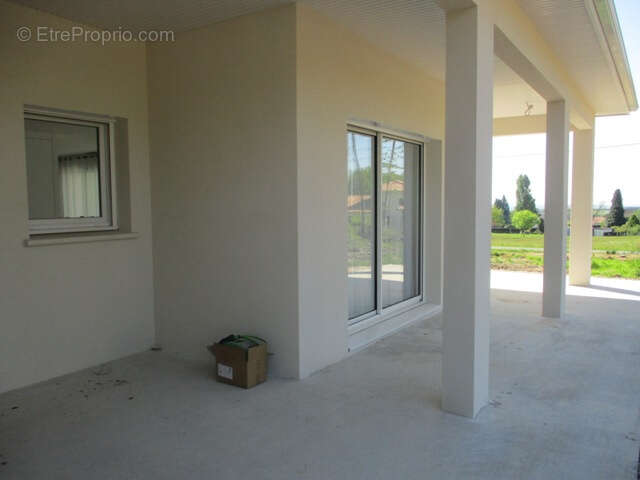 Maison à SAINT-YRIEIX-LA-PERCHE