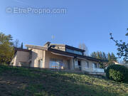 Maison à AVIGNON-LES-SAINT-CLAUDE