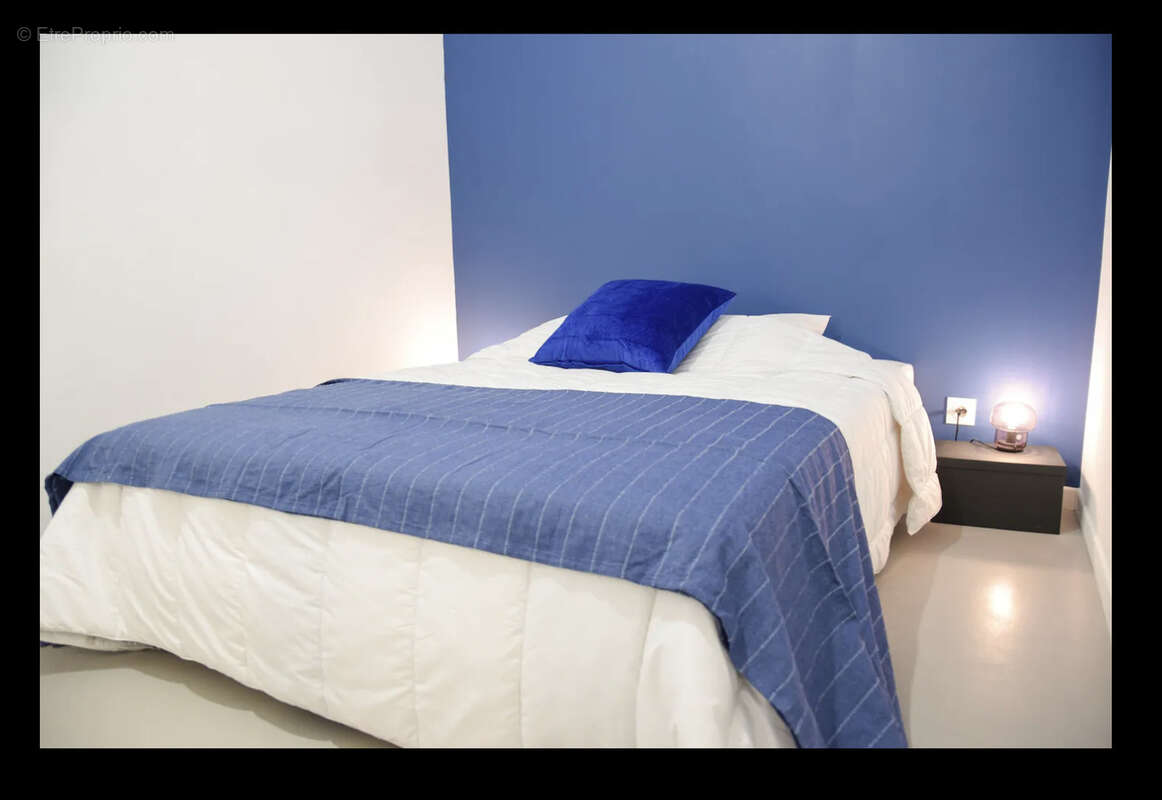 Appartement à MARSEILLE-1E