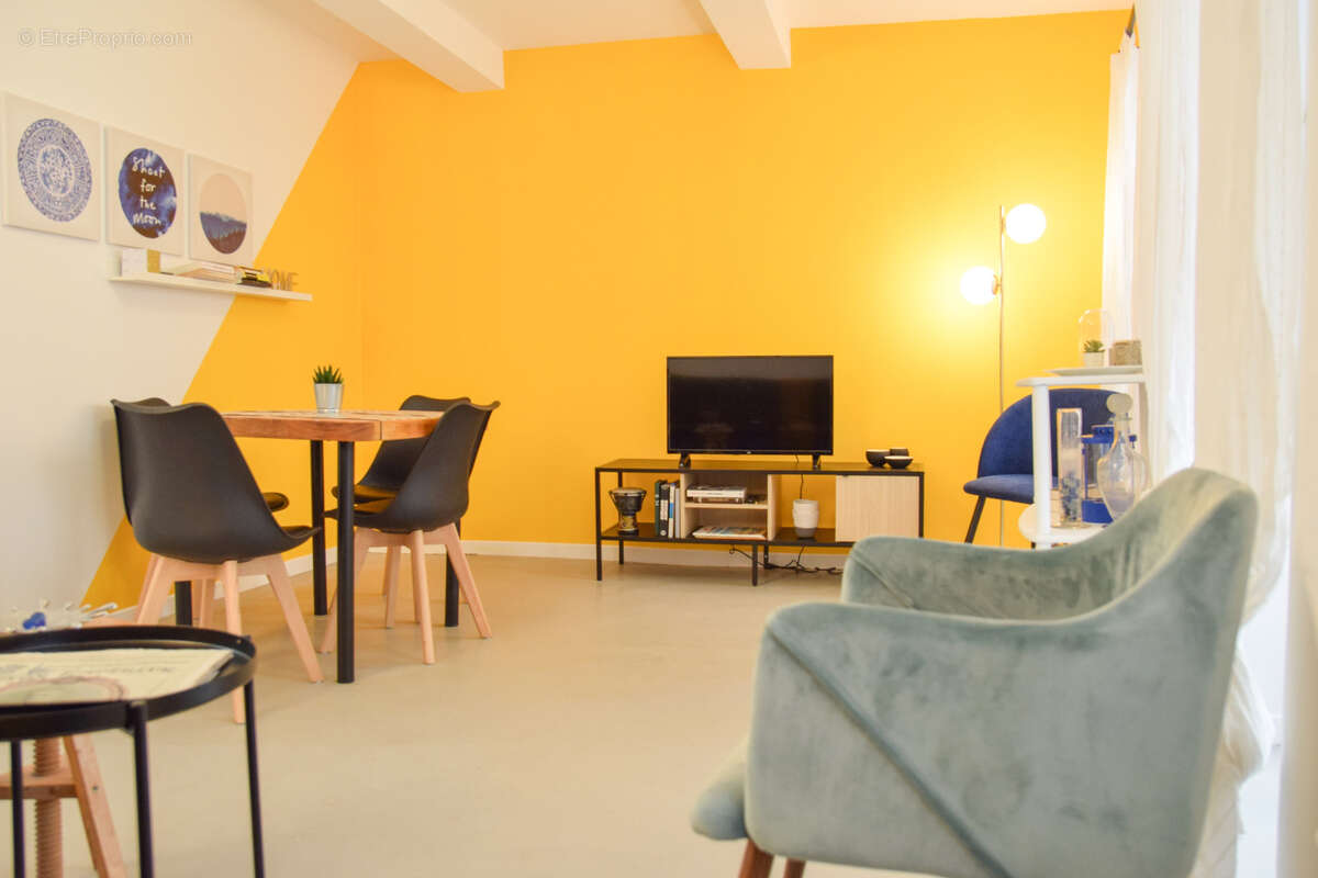 Appartement à MARSEILLE-1E