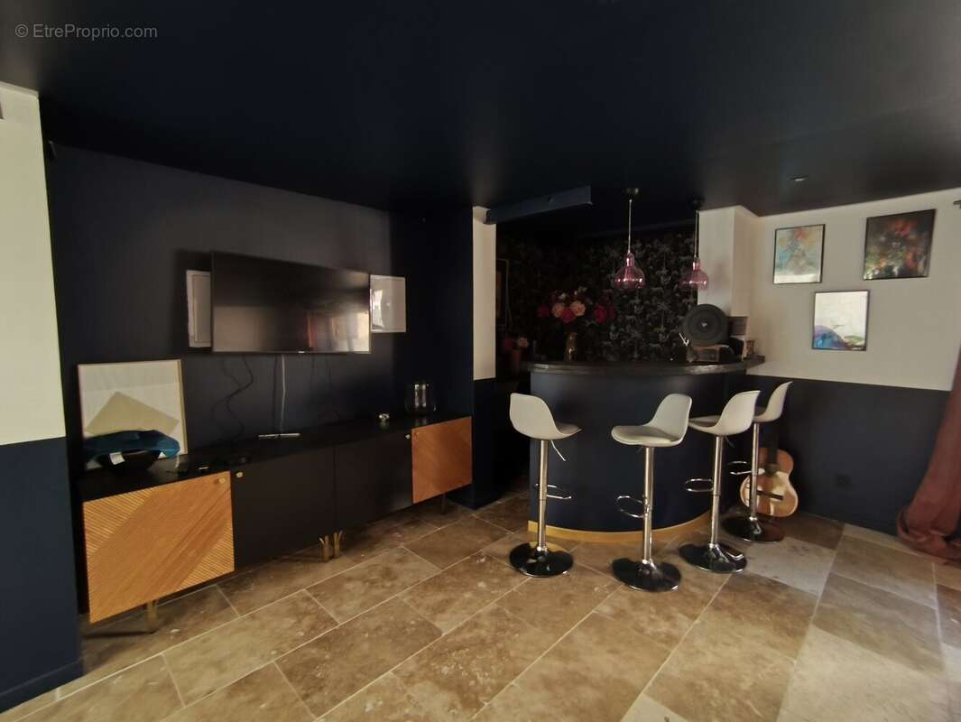 Maison à SAINT-CHINIAN