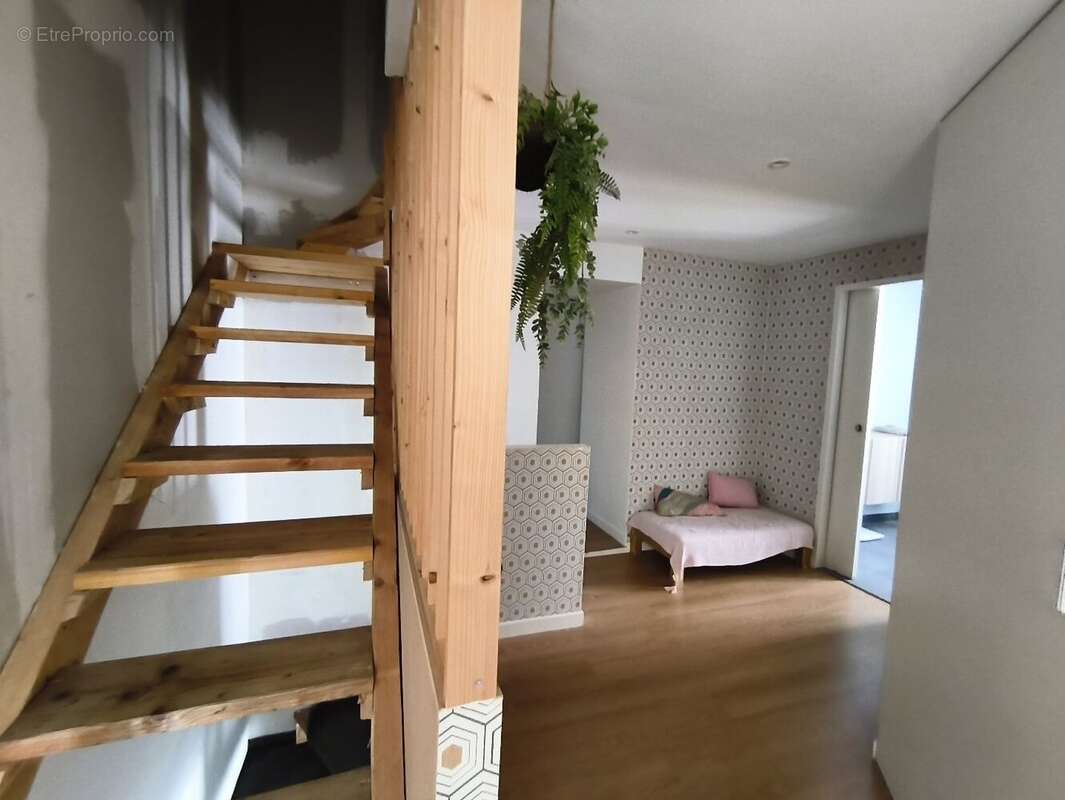 Maison à SAINT-CHINIAN