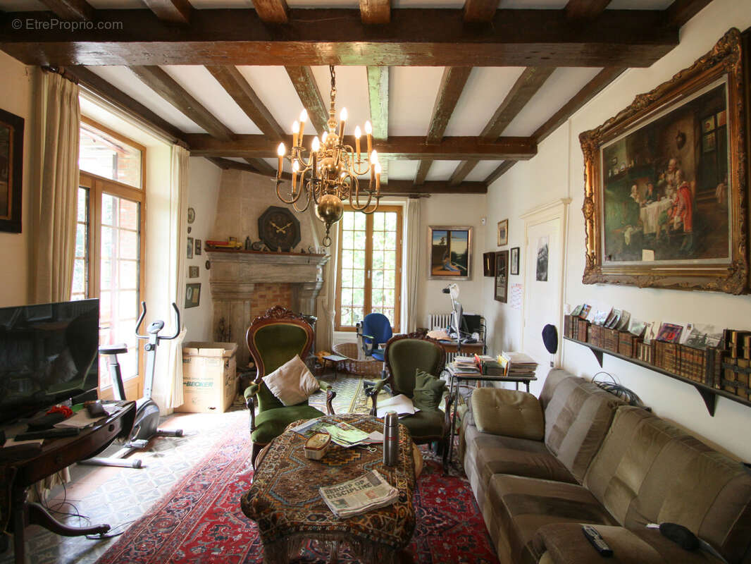 Maison à VOUTENAY-SUR-CURE