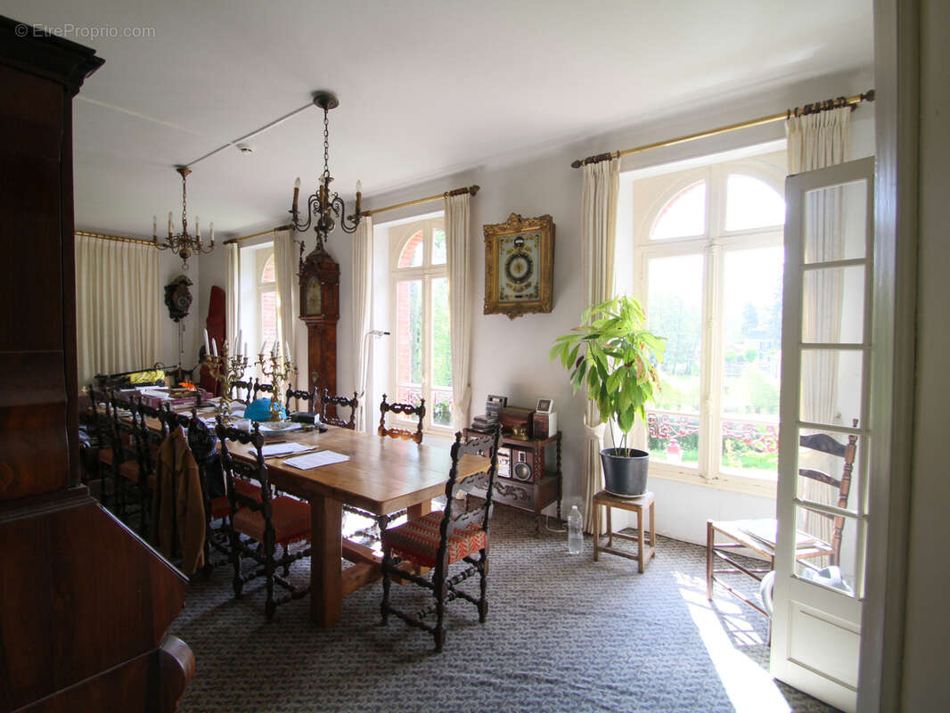 Maison à VOUTENAY-SUR-CURE