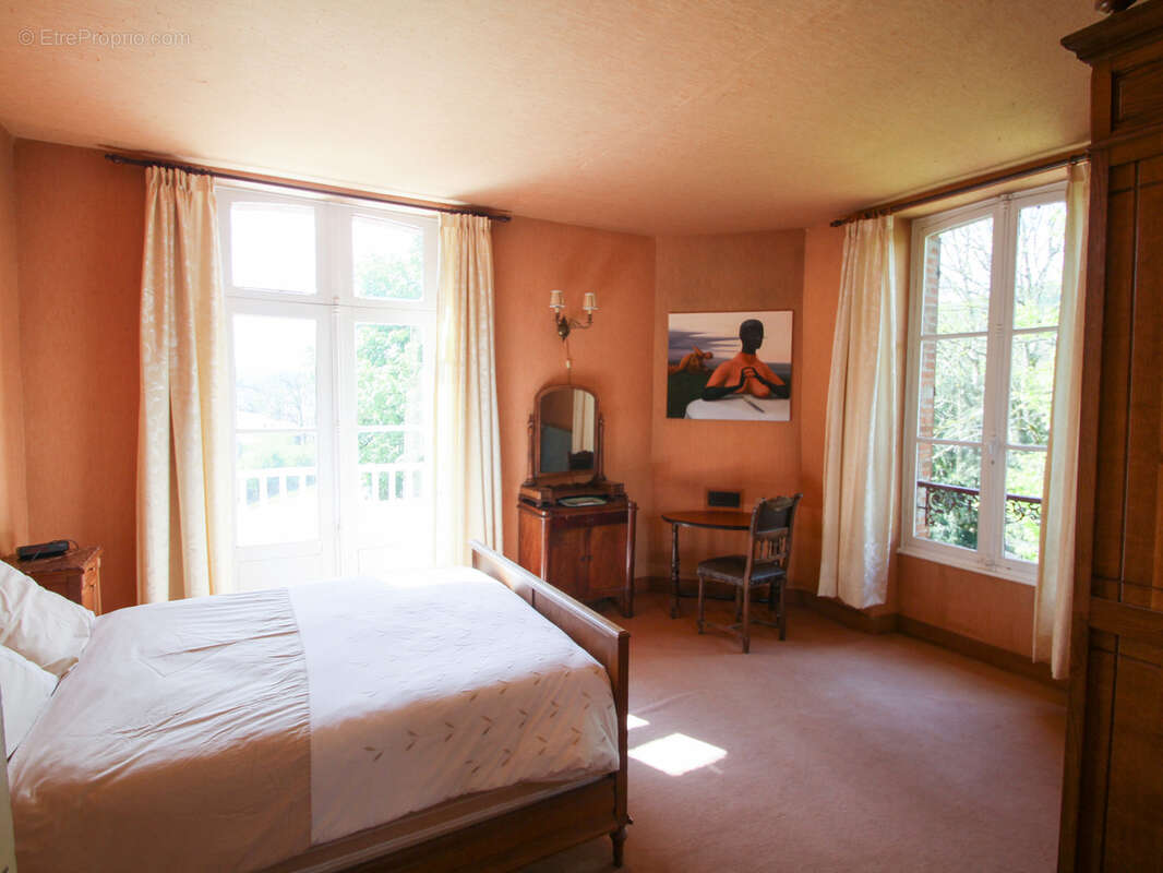 Maison à VOUTENAY-SUR-CURE