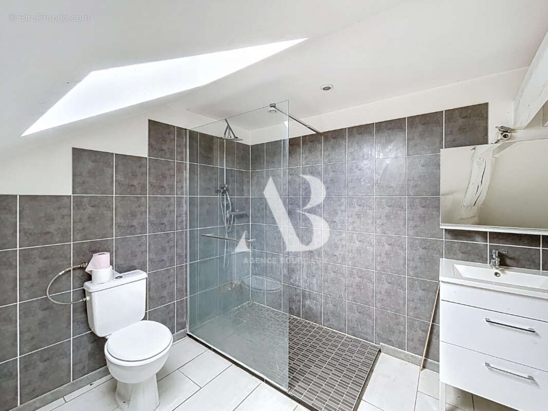 Maison à LA CROIX-EN-BRIE