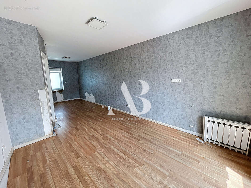 Maison à LA CROIX-EN-BRIE