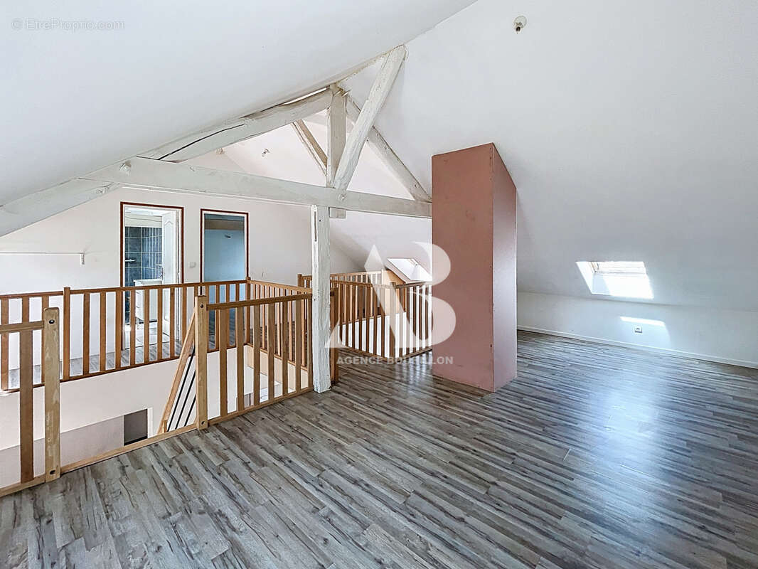 Maison à LA CROIX-EN-BRIE