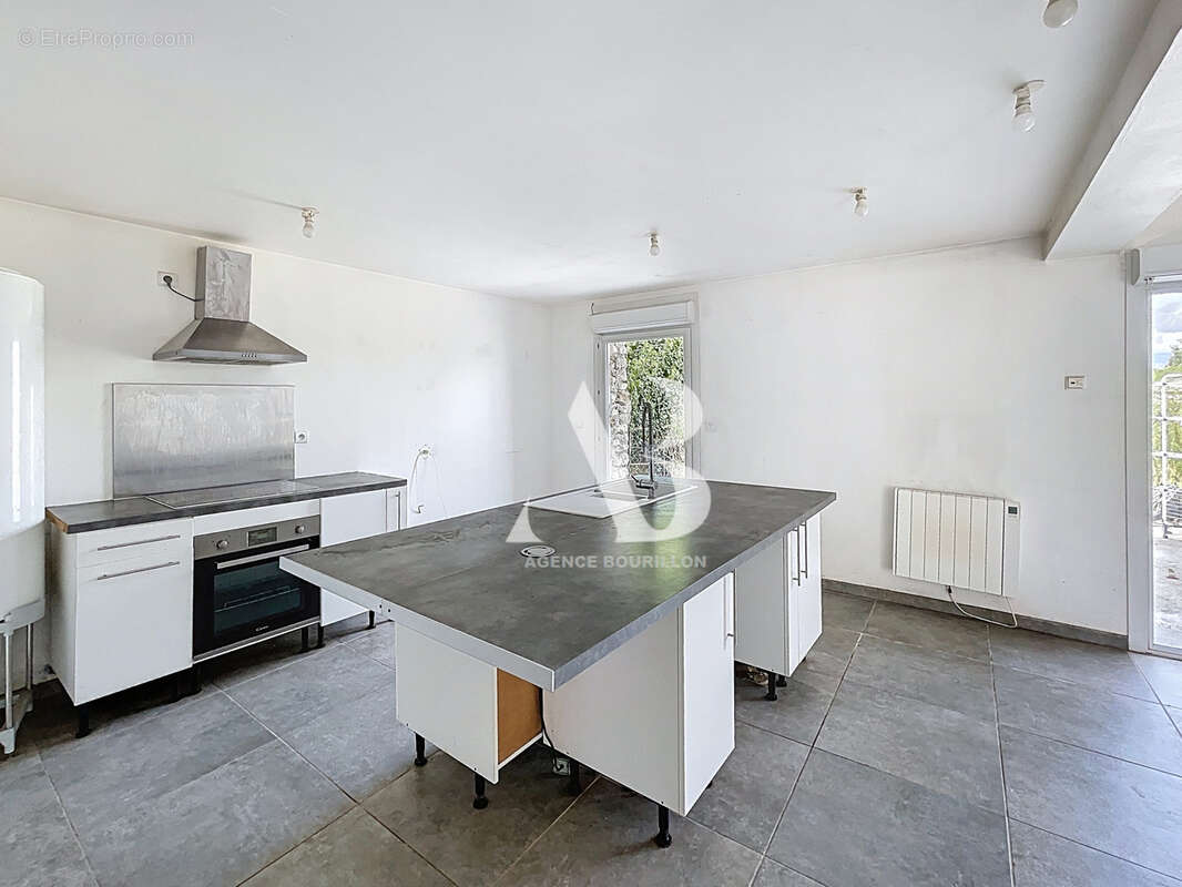 Maison à LA CROIX-EN-BRIE