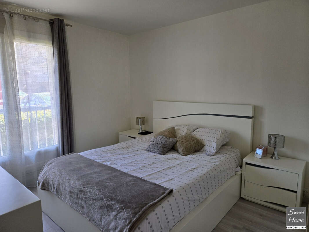 Appartement à MAGNY-LES-HAMEAUX