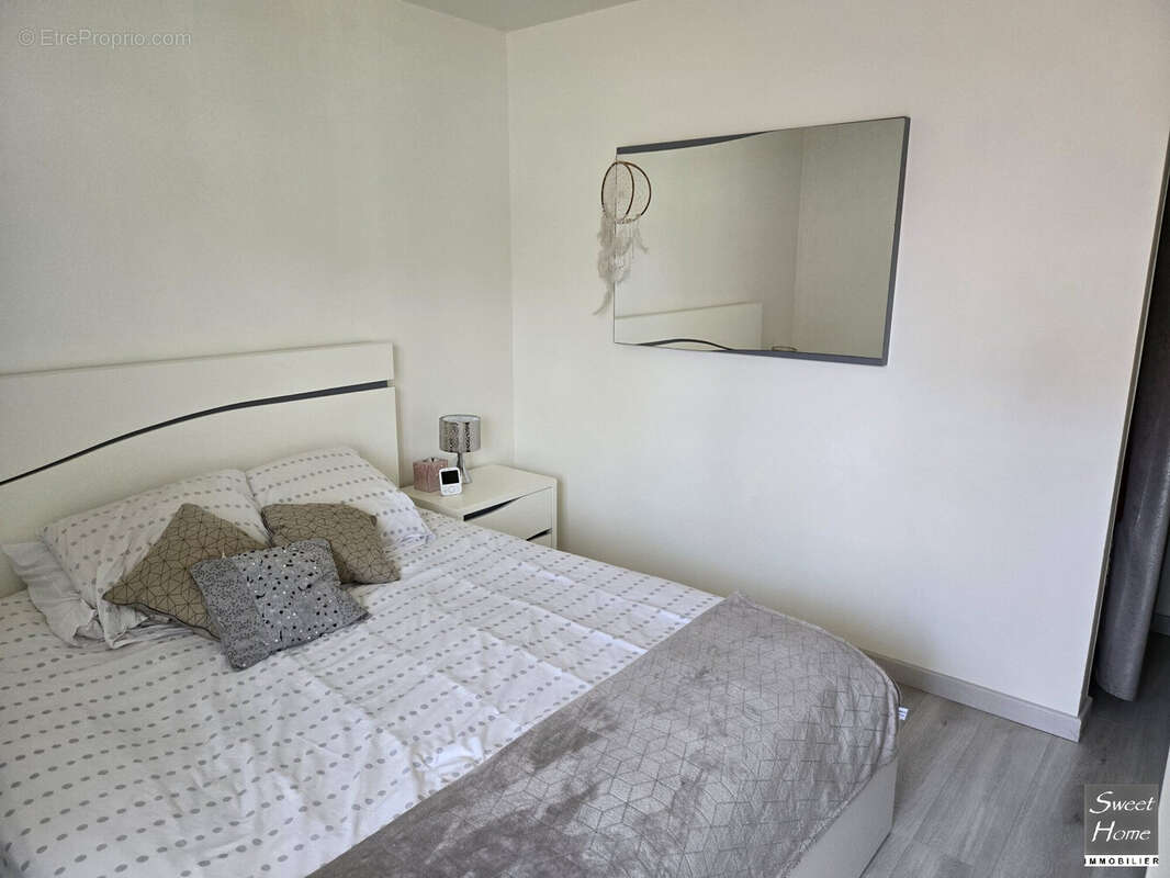 Appartement à MAGNY-LES-HAMEAUX