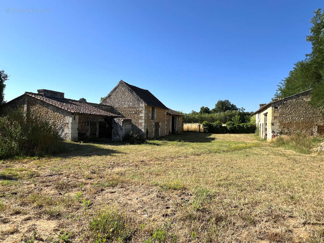Maison à SCORBE-CLAIRVAUX