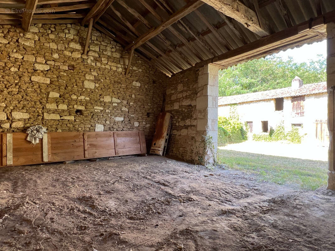 Maison à SCORBE-CLAIRVAUX