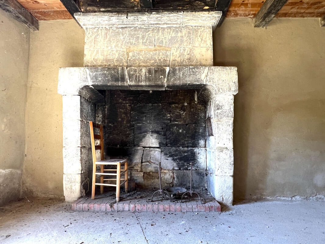 Maison à SCORBE-CLAIRVAUX