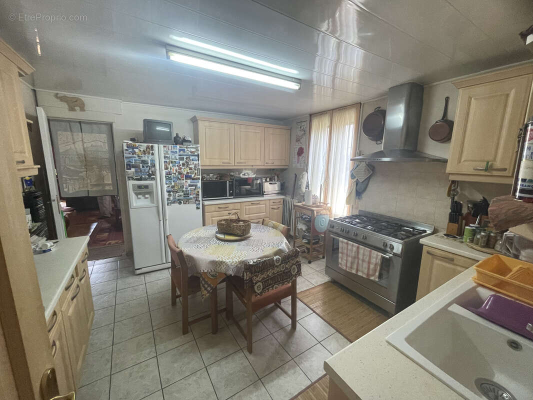 Maison à BAZOCHES-SUR-LE-BETZ