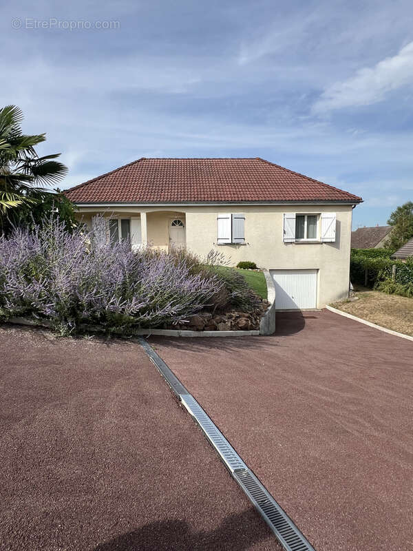 Maison à SAINT-MARTIN-DU-TERTRE