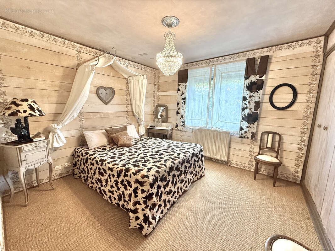 Maison à SAINT-GEORGES-DE-RENEINS