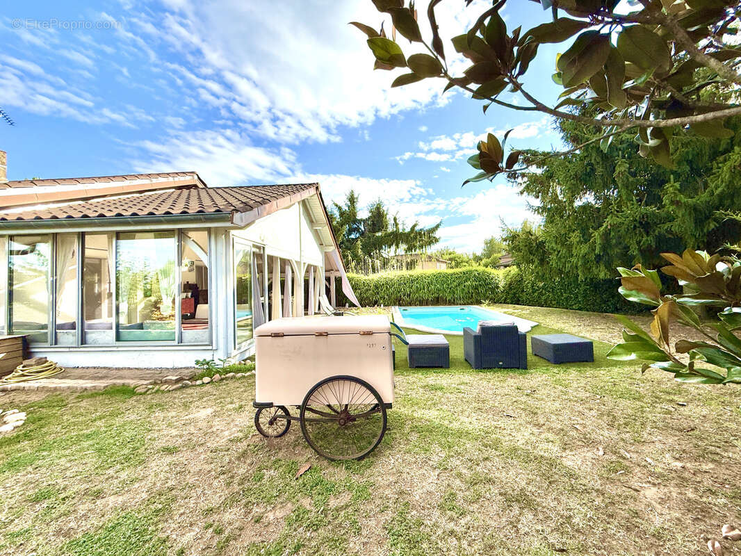 Maison à SAINT-GEORGES-DE-RENEINS