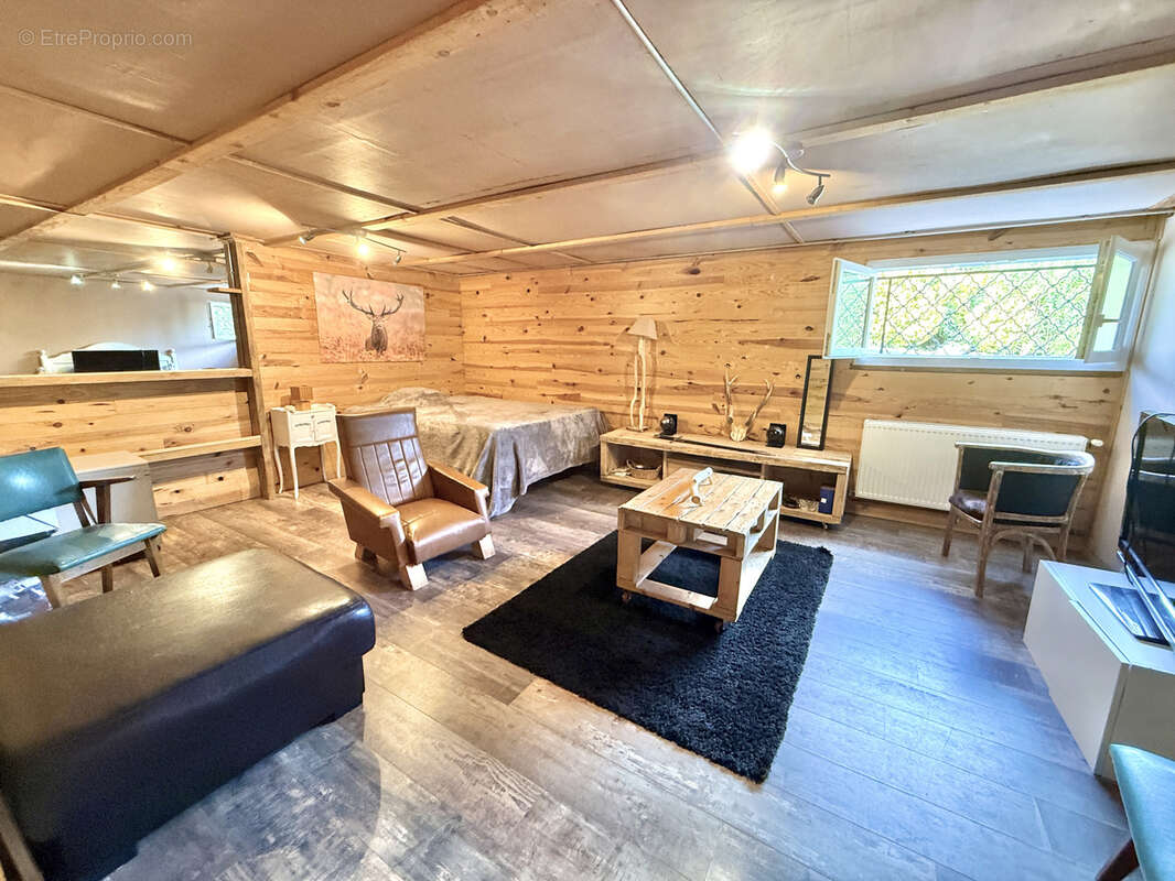 Maison à SAINT-GEORGES-DE-RENEINS