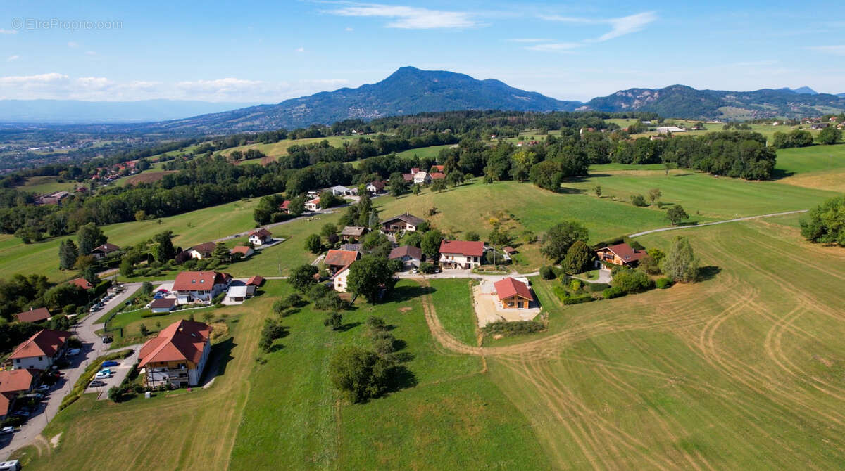 Terrain à FILLINGES