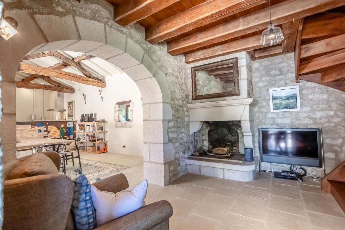 Maison à BAGAT-EN-QUERCY