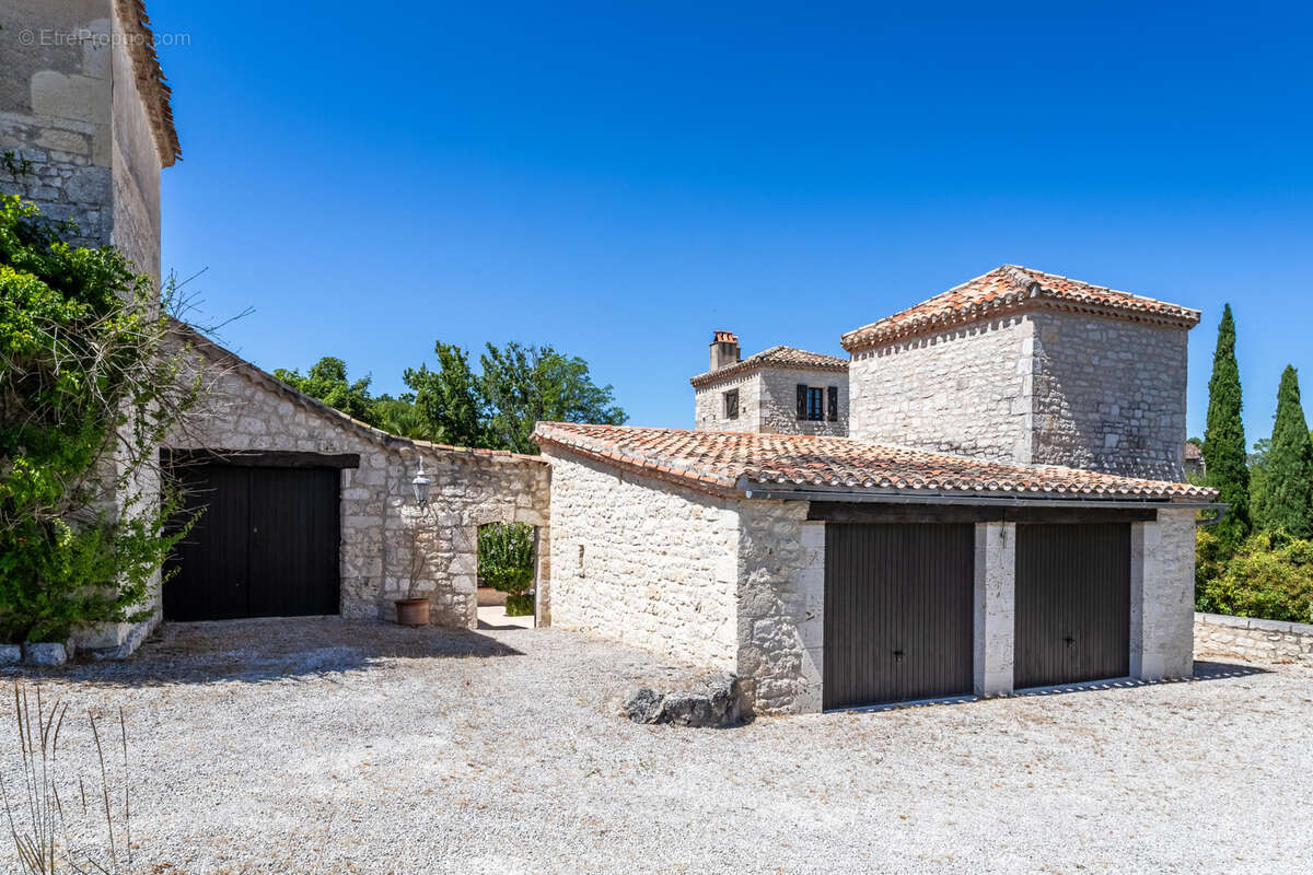 Maison à BAGAT-EN-QUERCY
