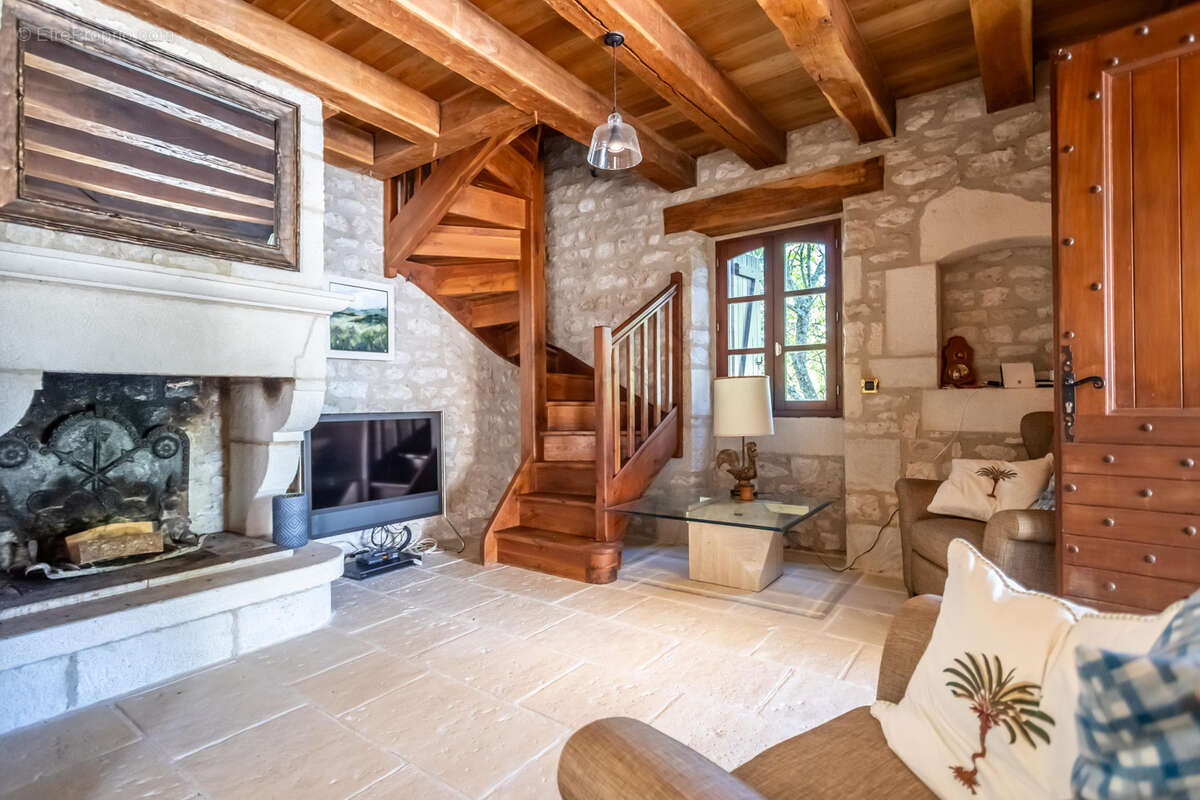 Maison à BAGAT-EN-QUERCY