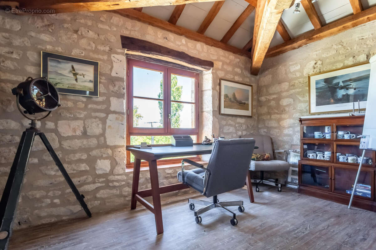 Maison à BAGAT-EN-QUERCY