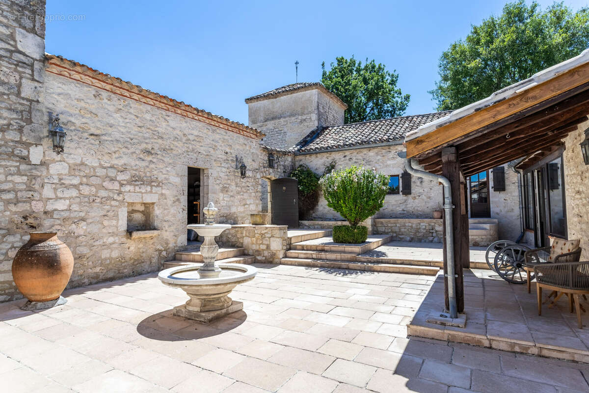 Maison à BAGAT-EN-QUERCY